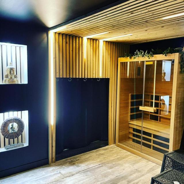 La Suite Grenoble Spa Jacuzzi Et Sauna Privatif Buitenkant foto