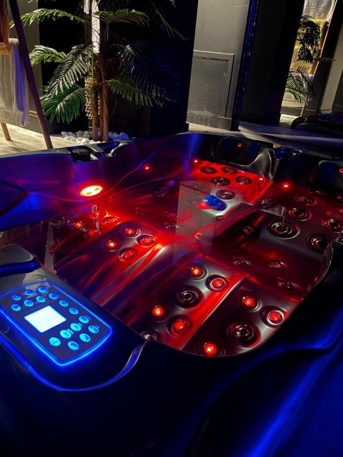 La Suite Grenoble Spa Jacuzzi Et Sauna Privatif Buitenkant foto